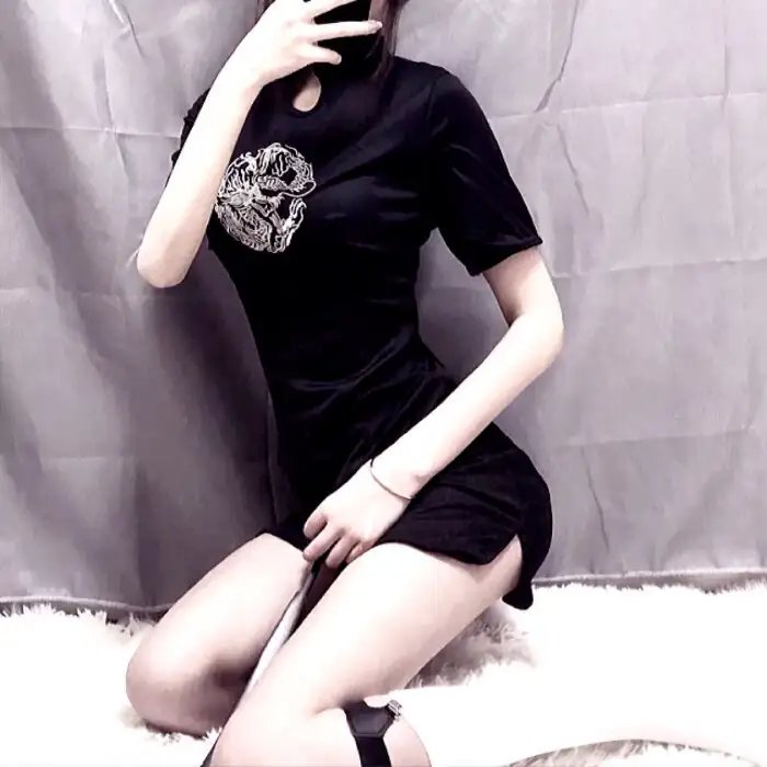 和帅哥一起吃饭